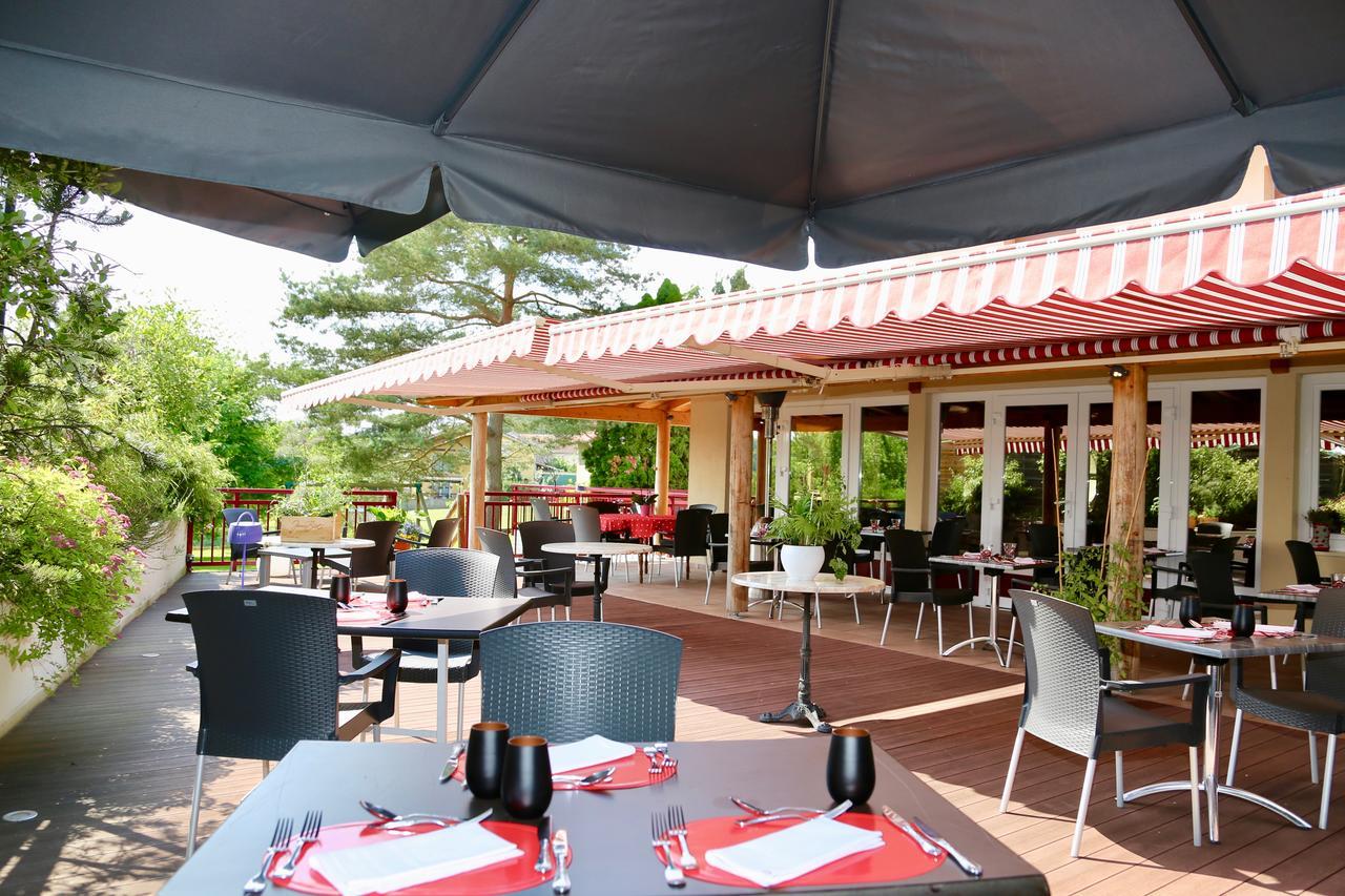 Relais Vosgien - Hotel Restaurant "La Table De Sophia" Saint-Pierremont  Exteriör bild